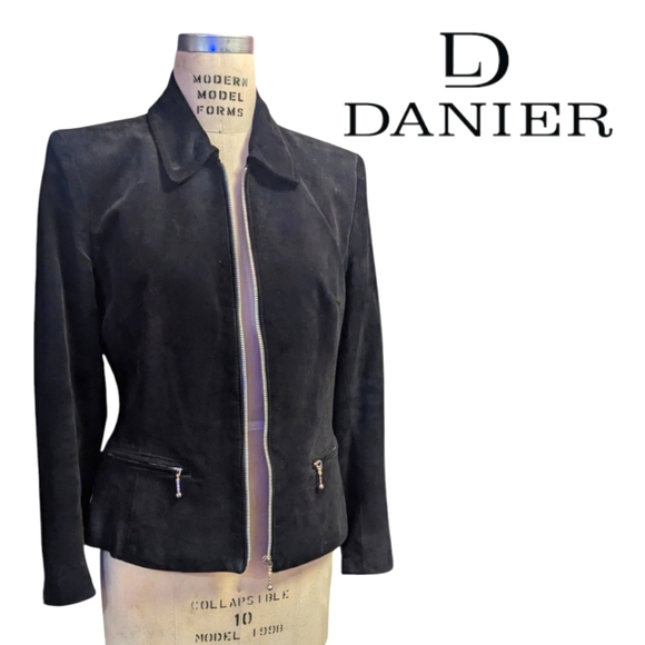 Vintage Danier Leather Jacket – Sophisticated & Timeless - Picture 2 of 5